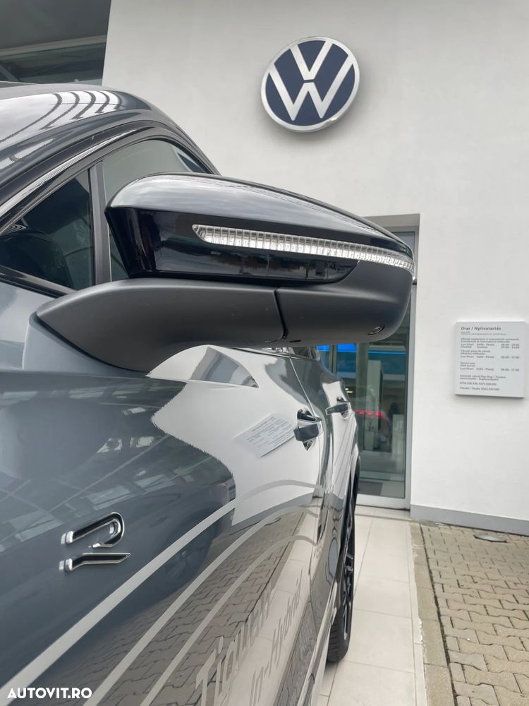 Volkswagen Tiguan - 11