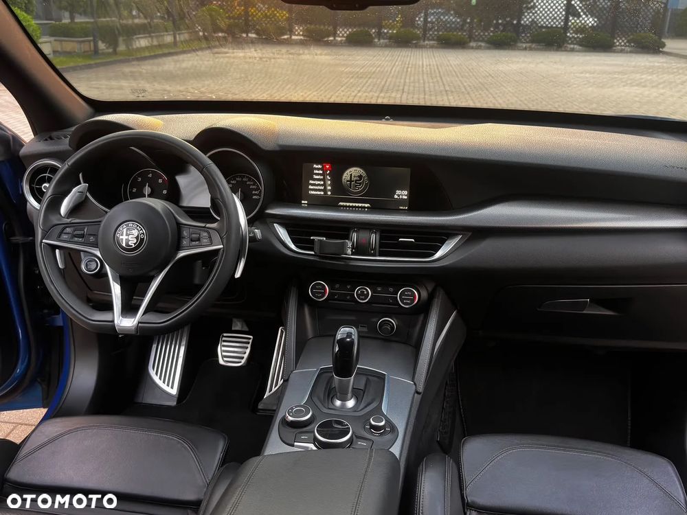 Alfa Romeo Stelvio 2.2 16V AT8-Q4 Executive - 37