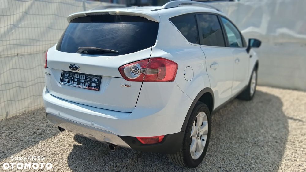 Ford Kuga 2.0 TDCi 4x4 Titanium - 4