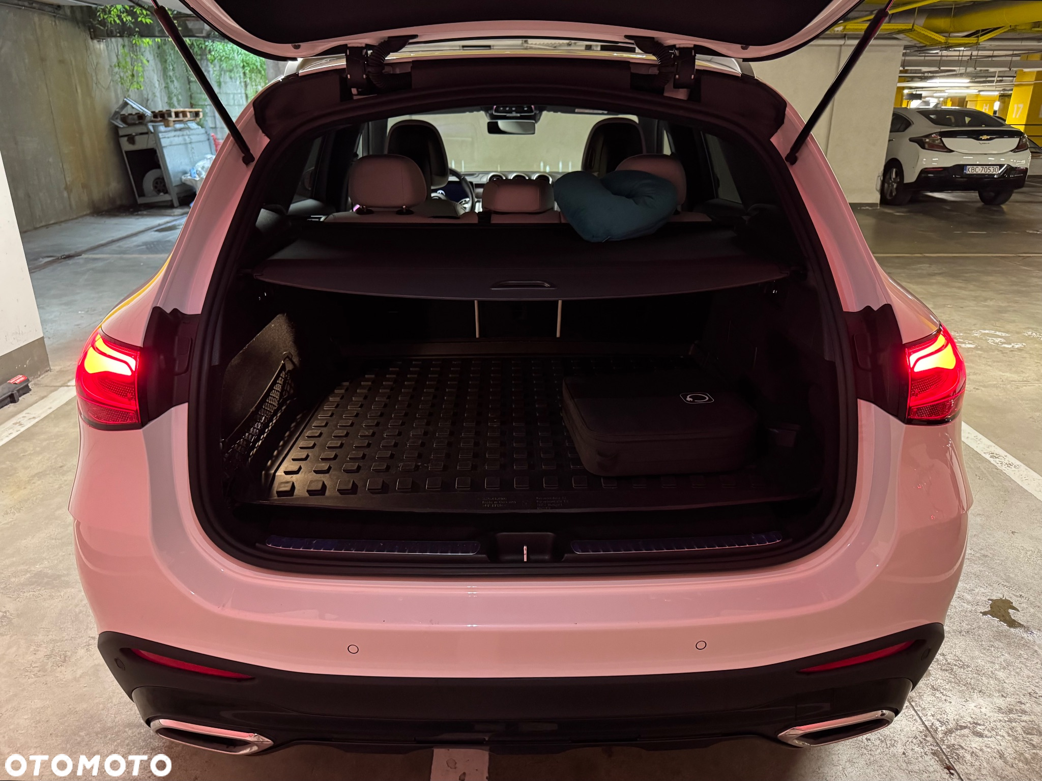 Mercedes-Benz GLC 300 e 4-Matic AMG Line - 15