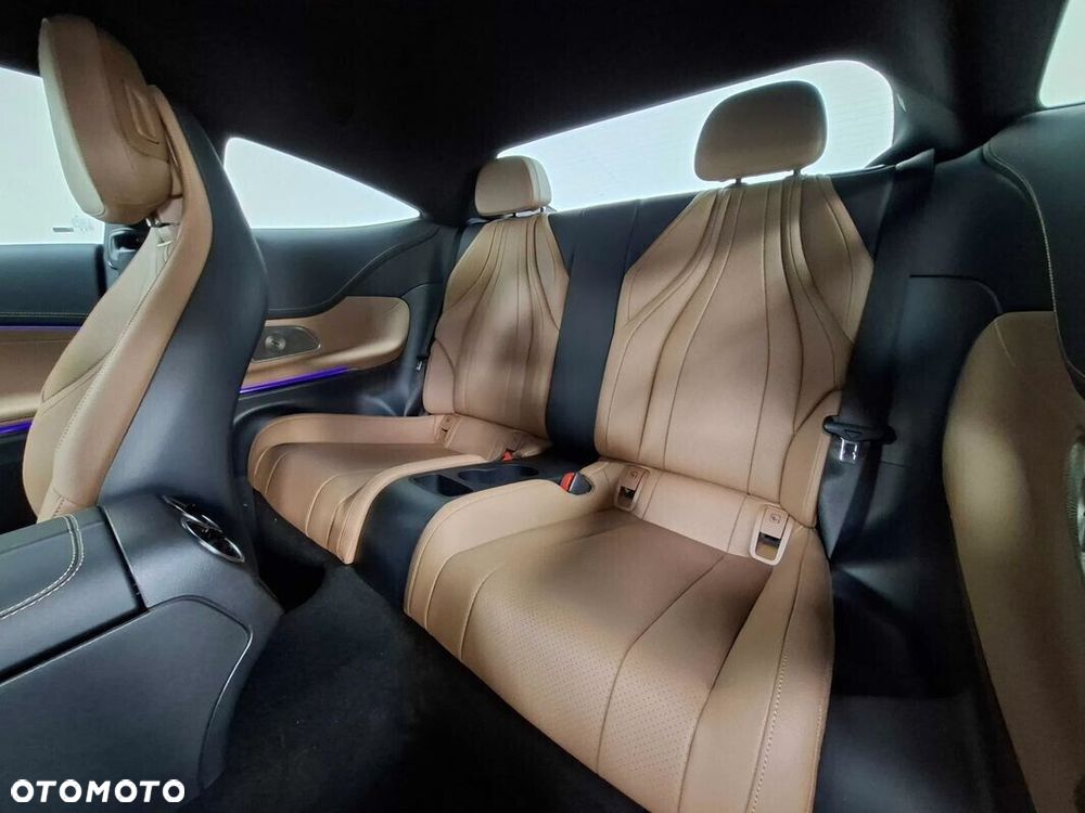 Mercedes-Benz CLE - 24