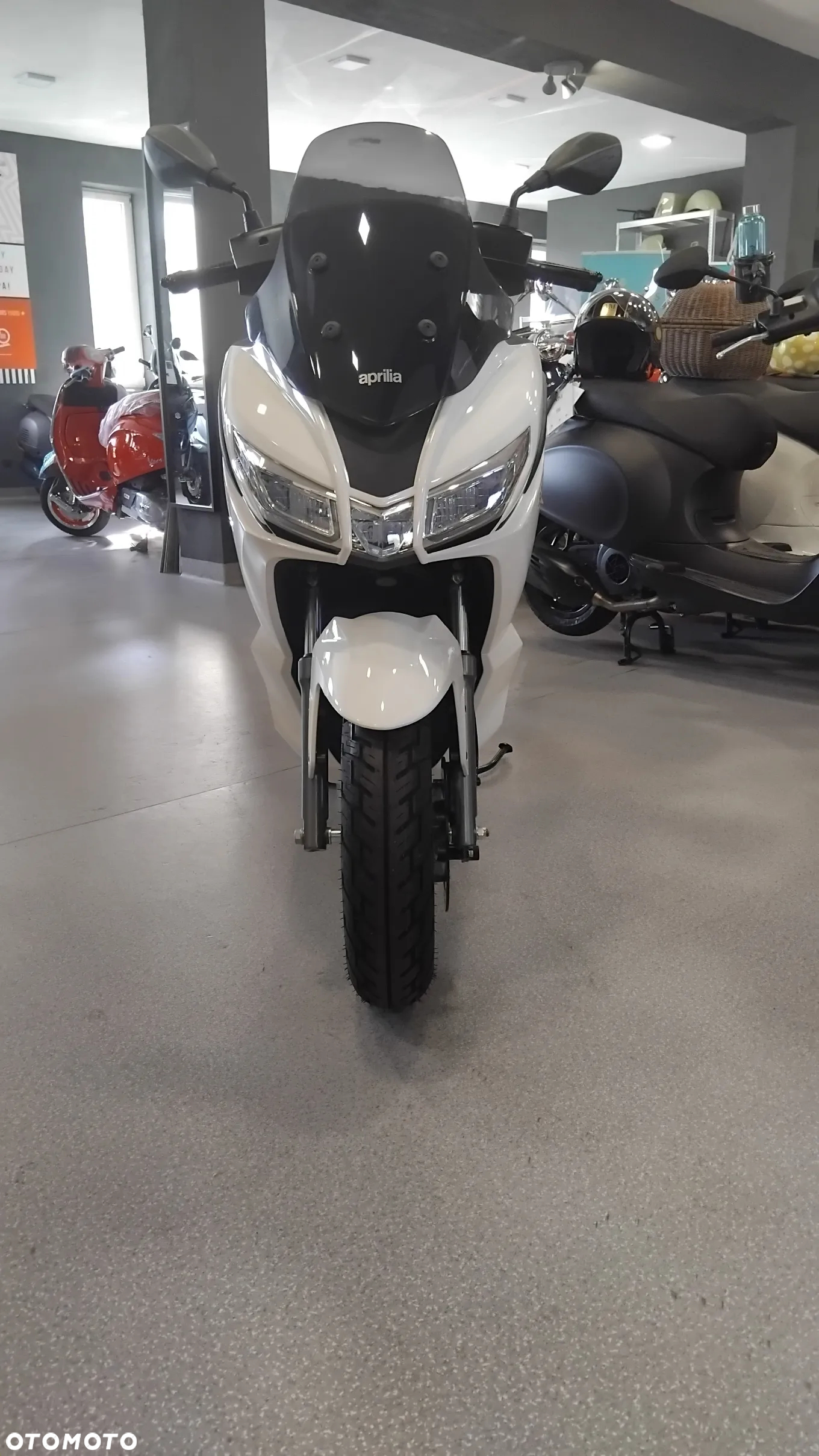 Aprilia SX - 6