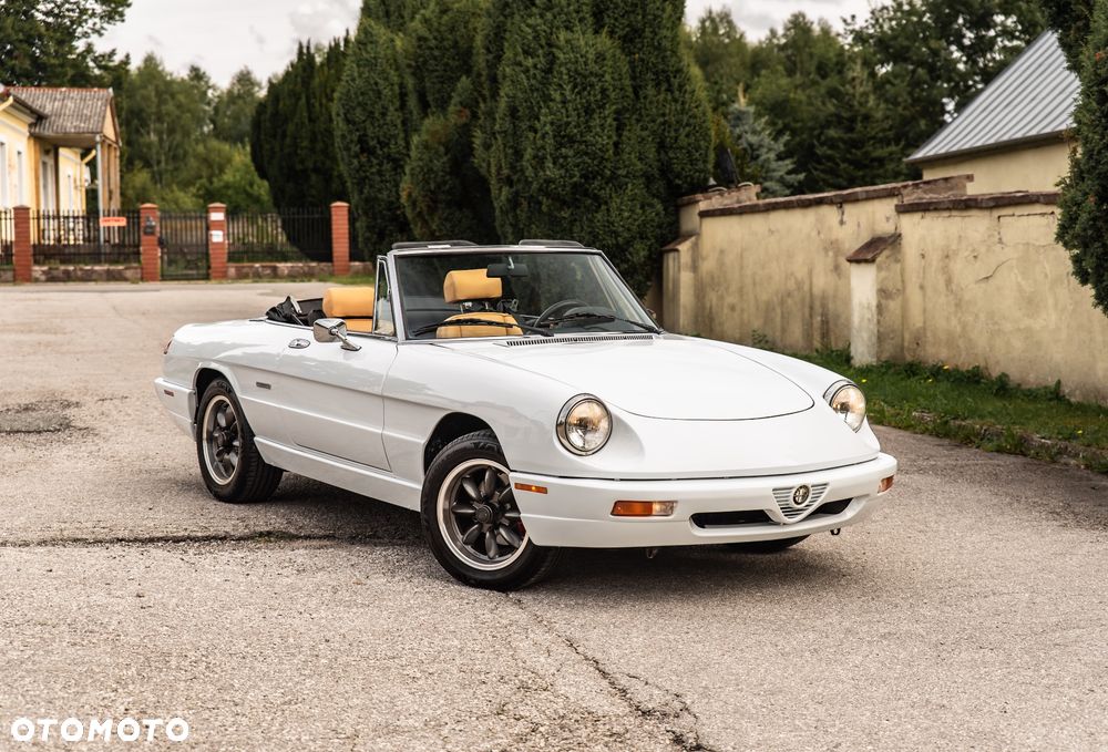 Alfa Romeo Spider - 1