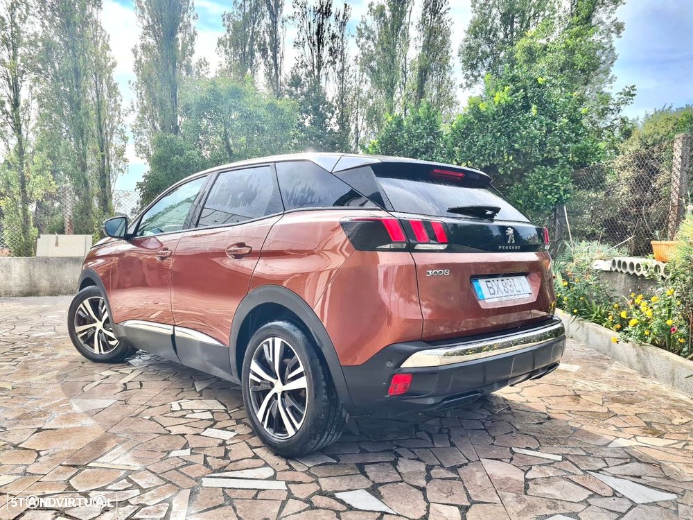 Peugeot 3008 1.2 PureTech Allure - 25
