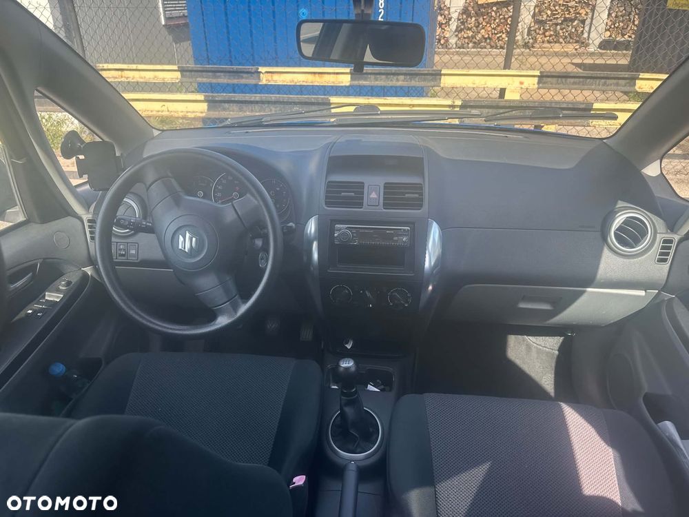 Suzuki SX4 1.6 GLX / Comfort - 2