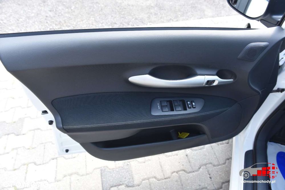 Toyota Auris - 11