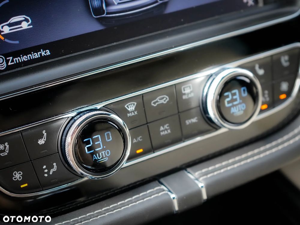 Bentley Bentayga W12 - 23