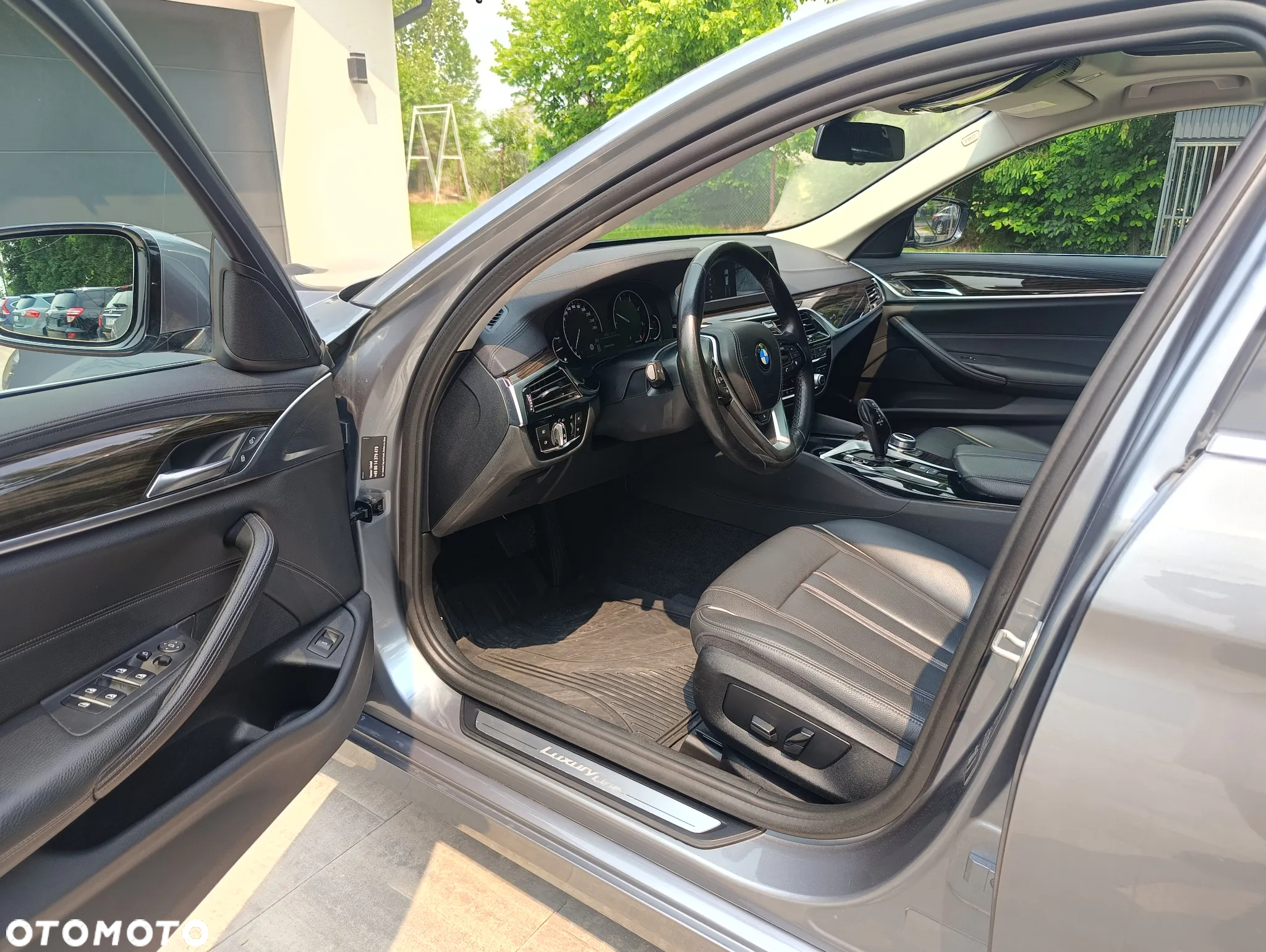 BMW Seria 5 525d Touring Luxury Line - 8