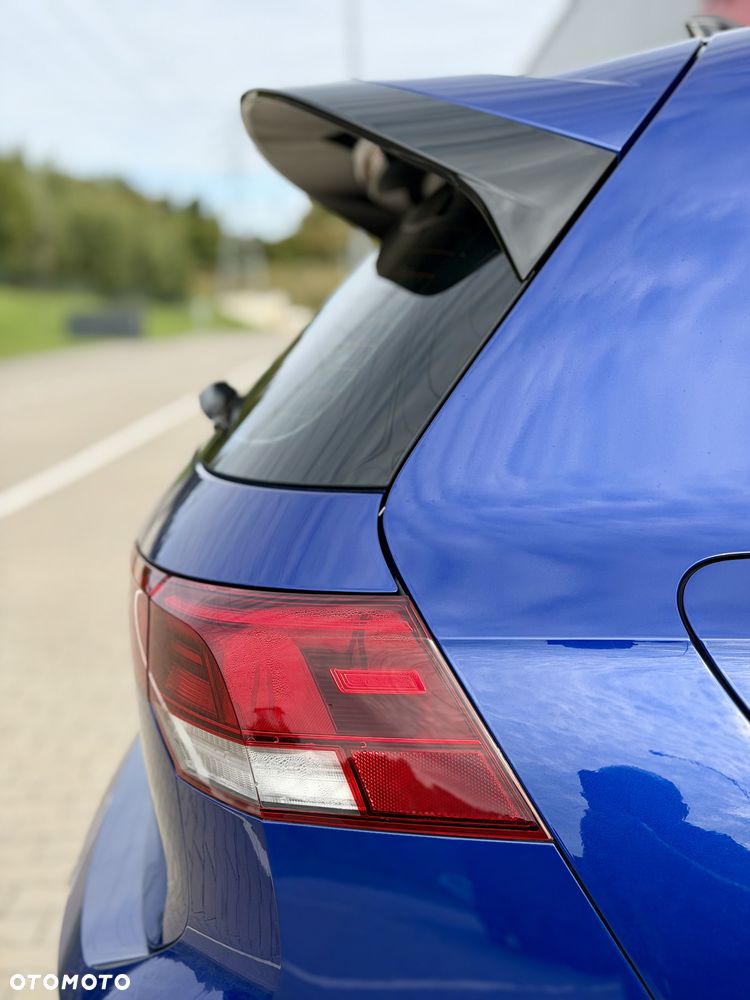 Volkswagen Golf - 19