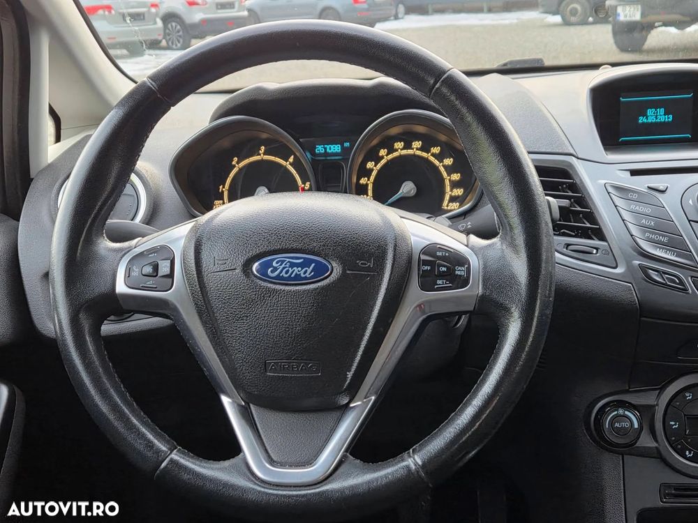 Ford Fiesta 1.5 TDCi Ambiente - 15