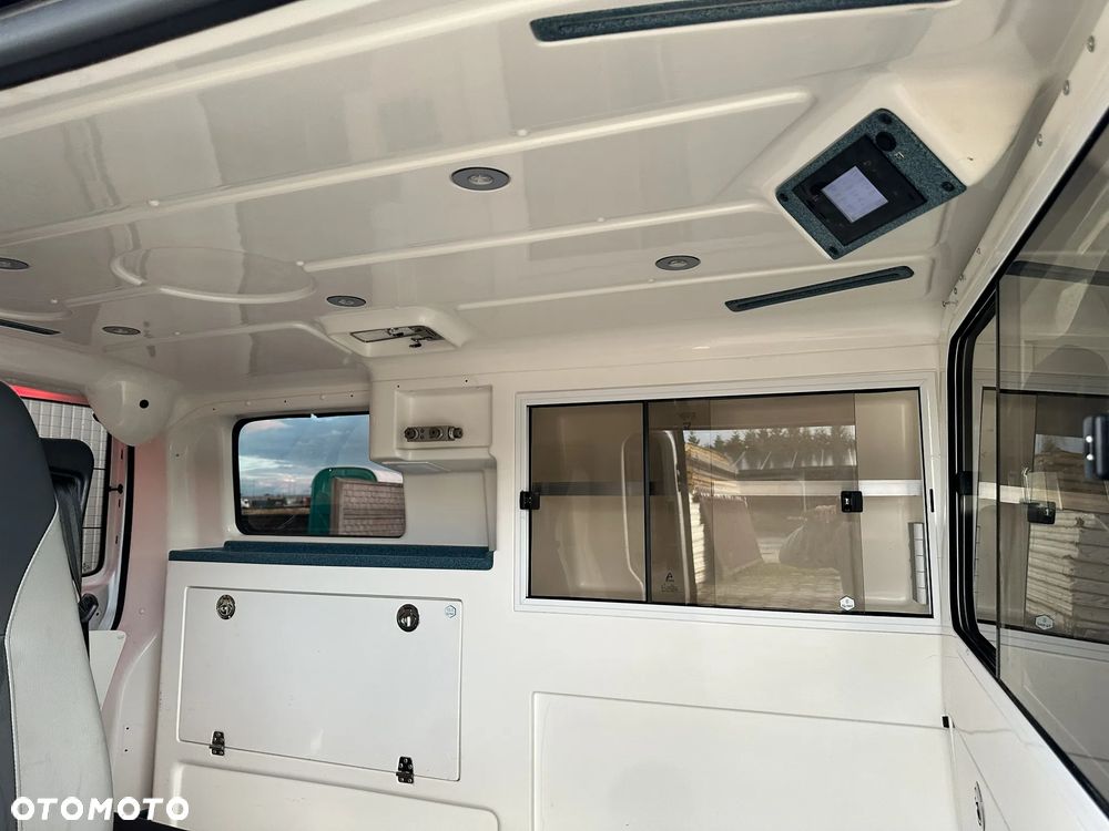 Volkswagen Transporter T6 - 17
