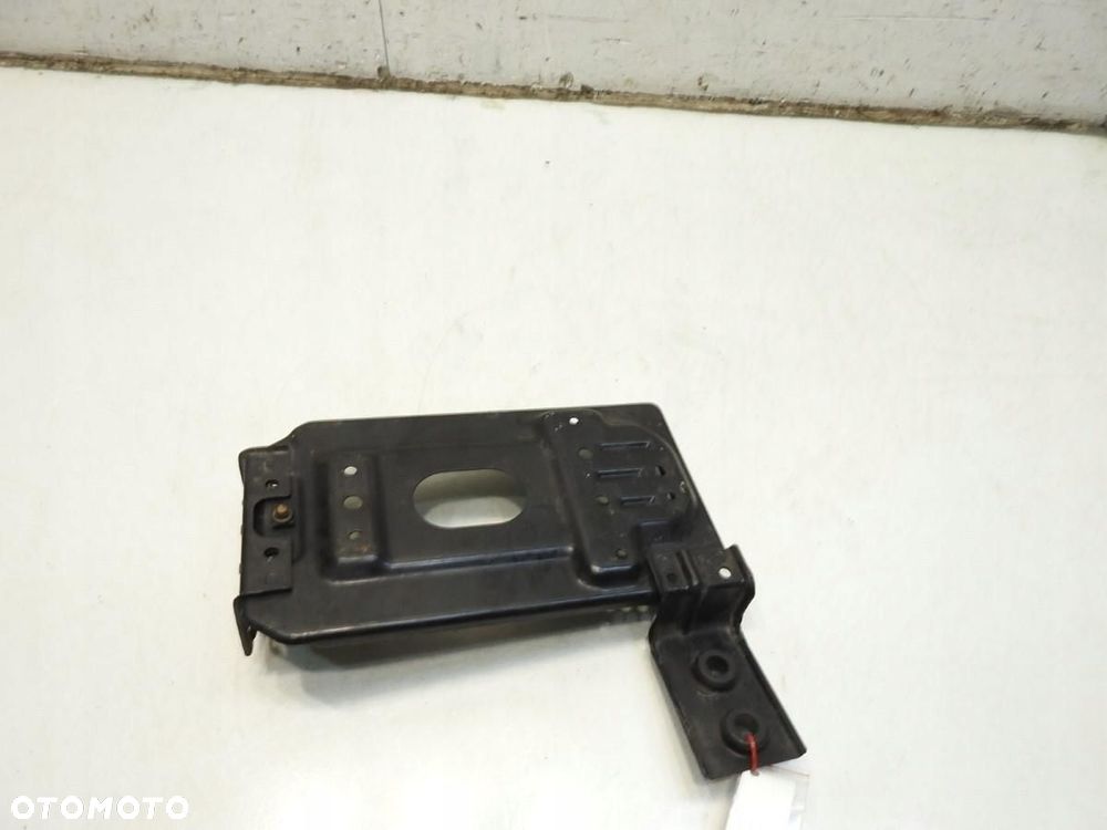 PODSTAWA AKUMULATORA SUZUKI SWIFT IV LIFT 1.3 DDiS - 3