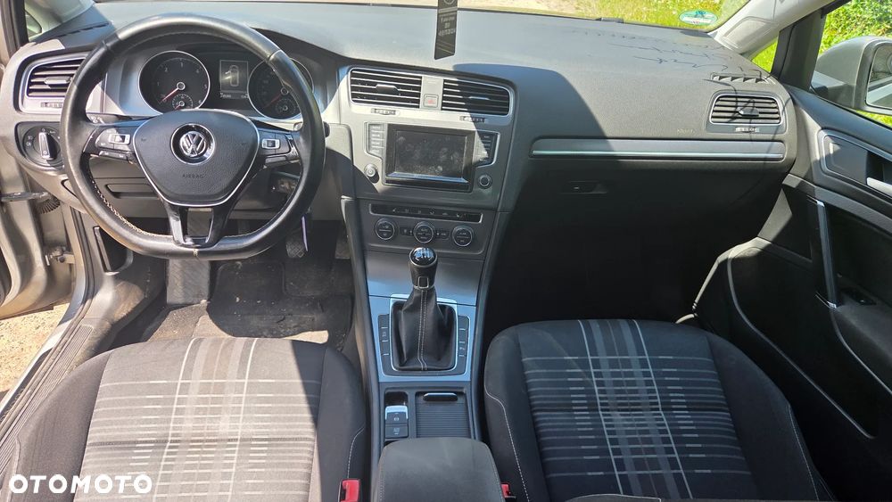 Volkswagen Golf 2.0 BlueTDI Comfortline - 3