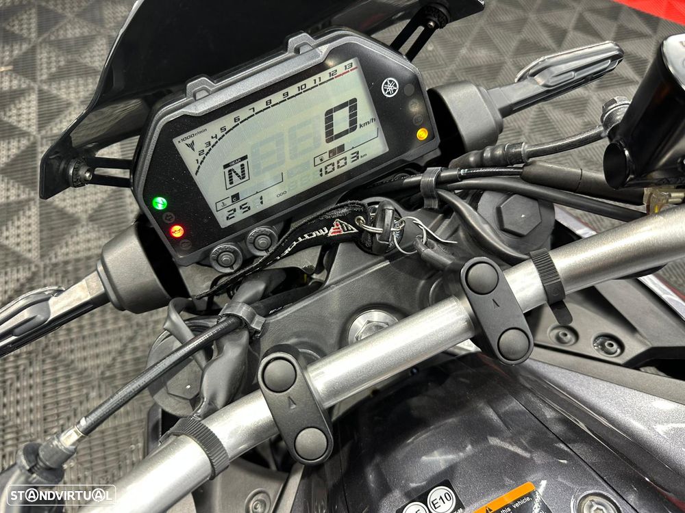 Yamaha MT-03 - 4