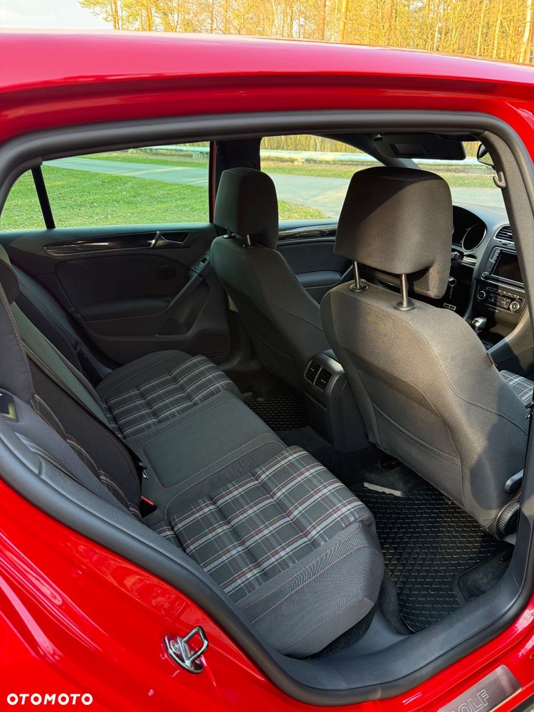 Volkswagen Golf 2.0 TSI GTI DSG - 5