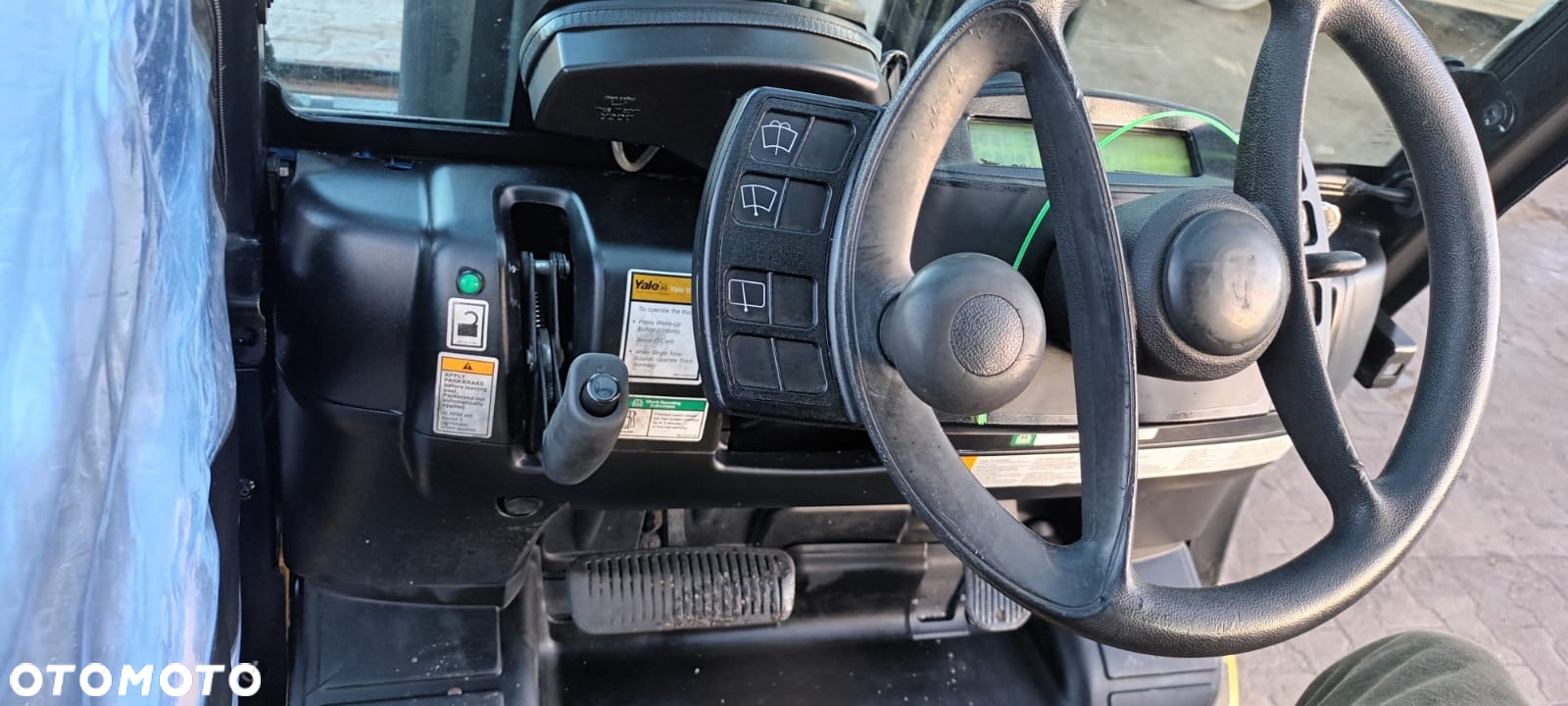Yale GLP 35 VX - 15