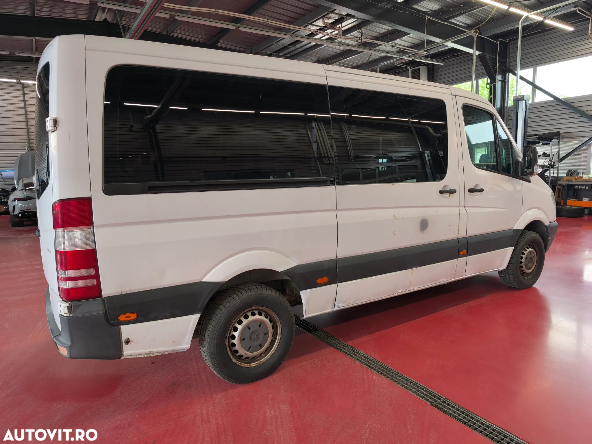 Mercedes-Benz Sprinter - 5