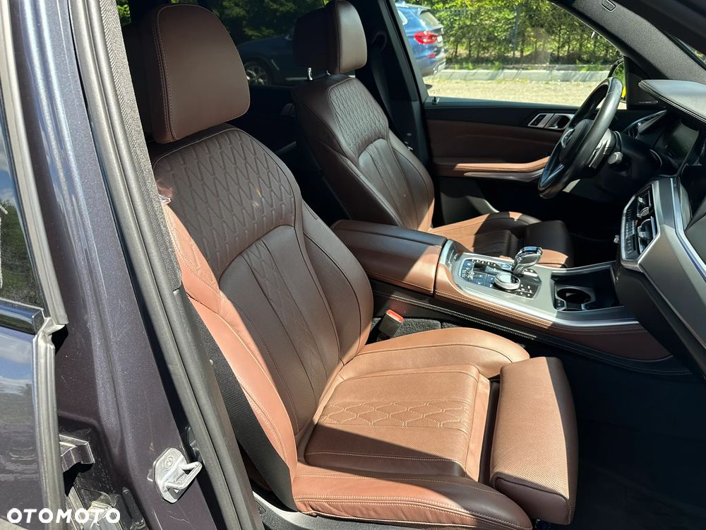 BMW X5 xDrive50i Sport-Aut - 29