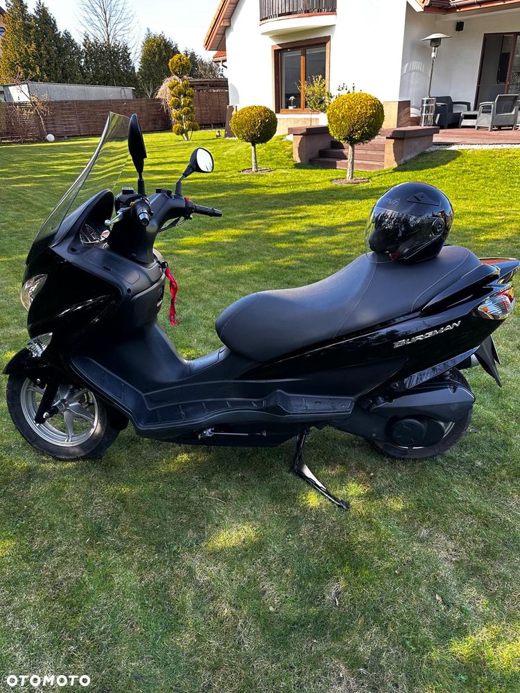 Suzuki Burgman - 9
