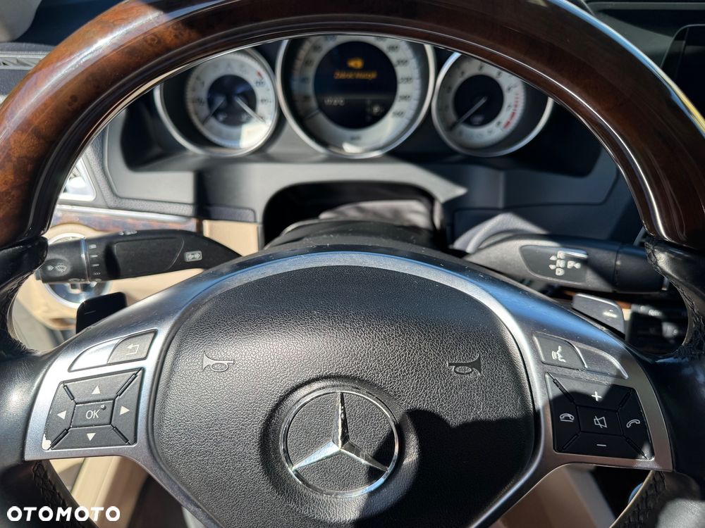 Mercedes-Benz Klasa E 350 4Matic 7G-TRONIC Performance - 21