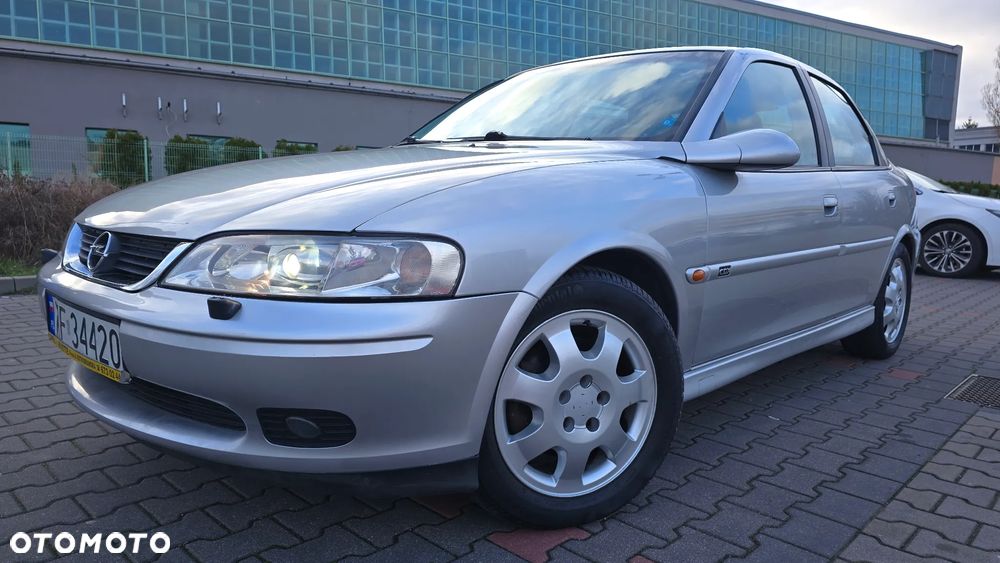 Opel Vectra - 2