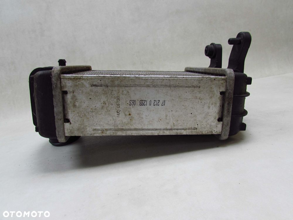 AUDI A6 C6 2.7 3.0 TDI CHLODNICA INTERCOOLER POWIETRZA PRAWY 4F0145806R - 3