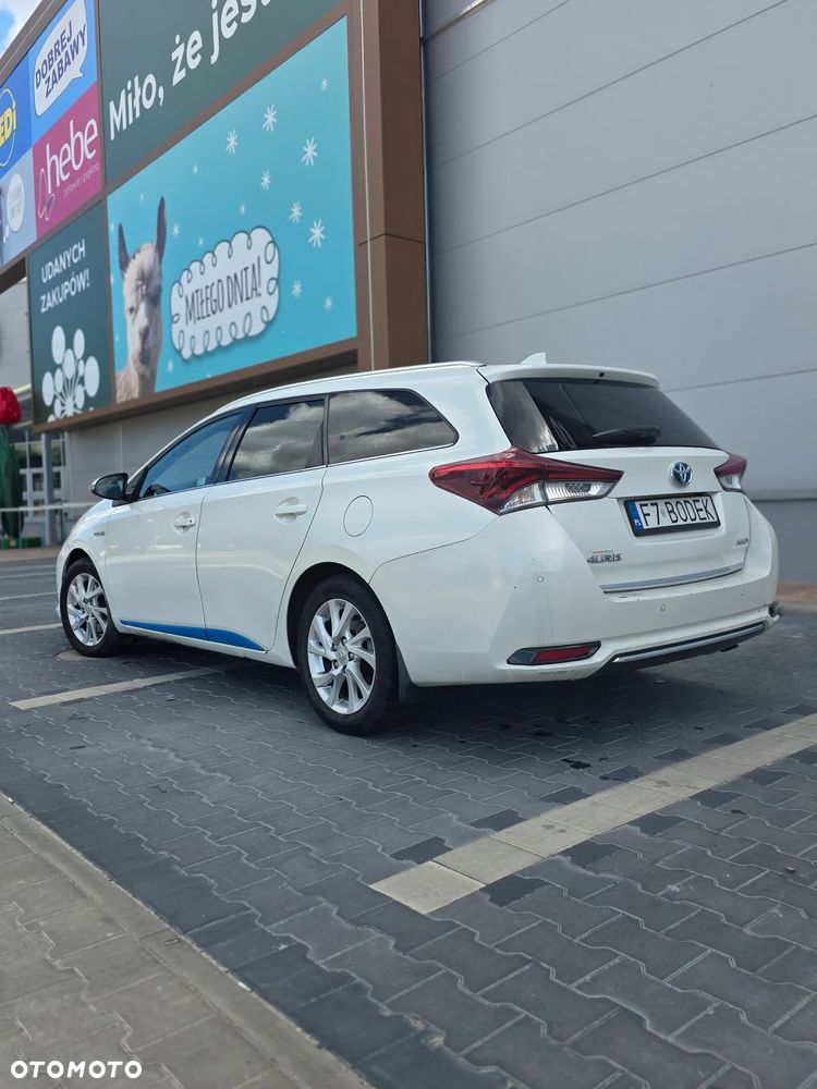 Toyota Auris ver-hybrid-135-premium - 5
