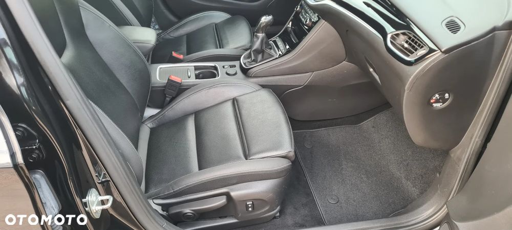 Opel Astra 1.4 Turbo Innovation - 21