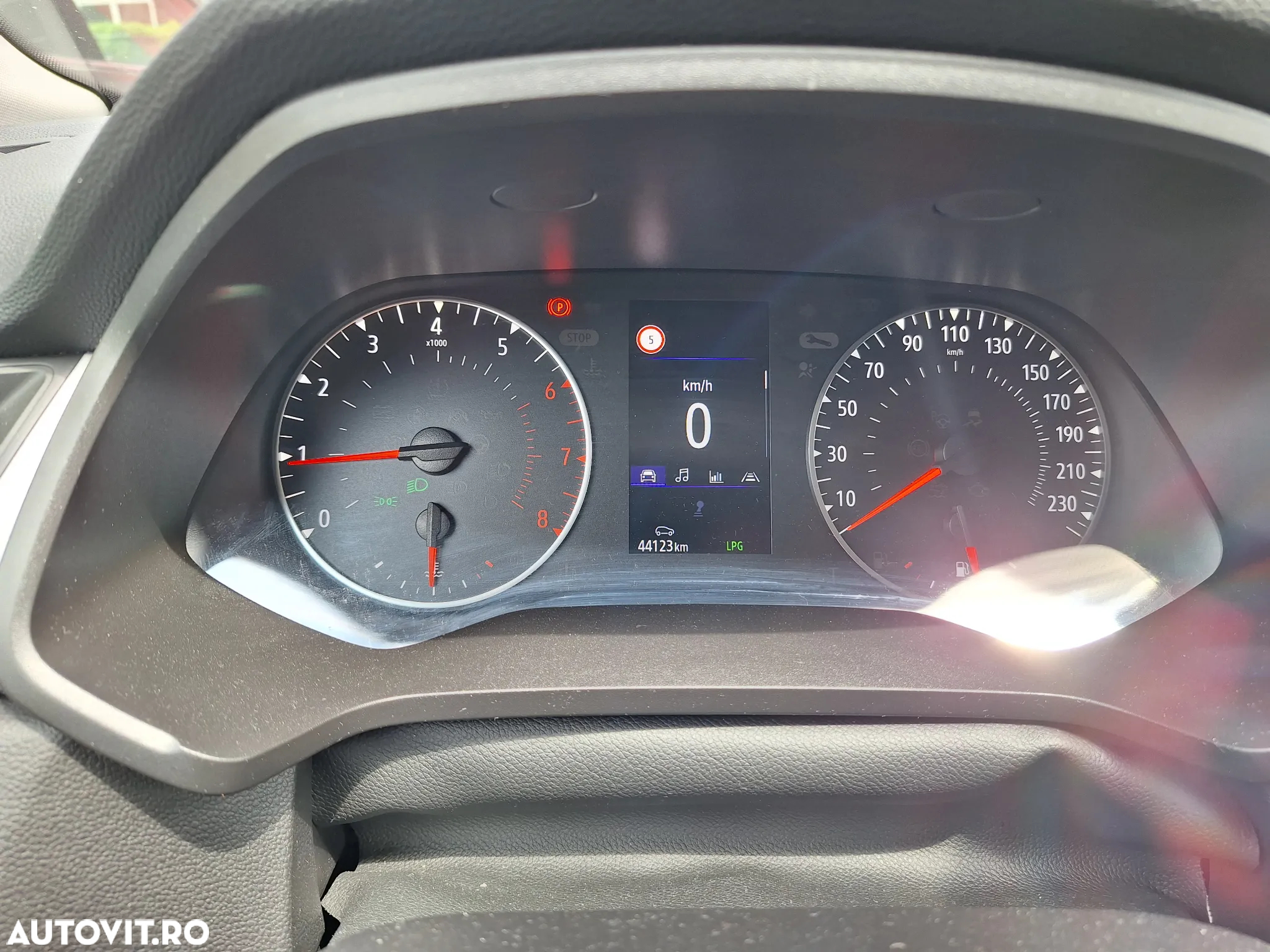 Renault Captur - 3