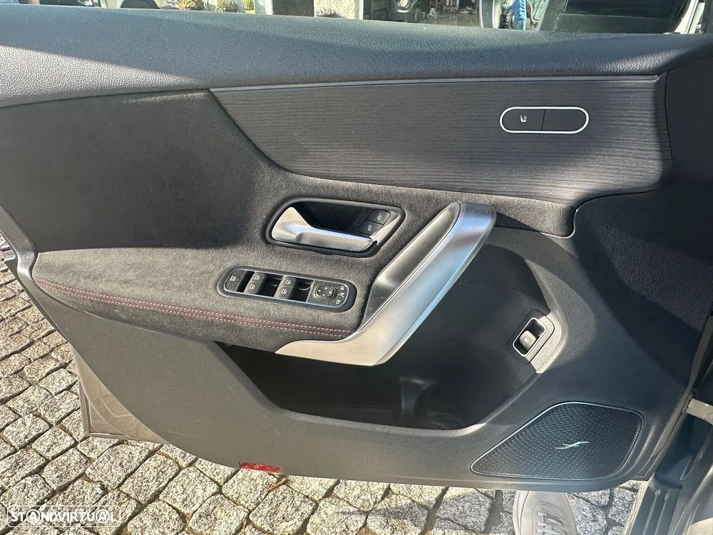 Mercedes-Benz A 250 Limousine e 8G-DCT AMG Line Advanced - 8