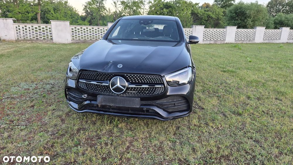 Mercedes-Benz GLC 300 d 4Matic 9G-TRONIC AMG Line - 35