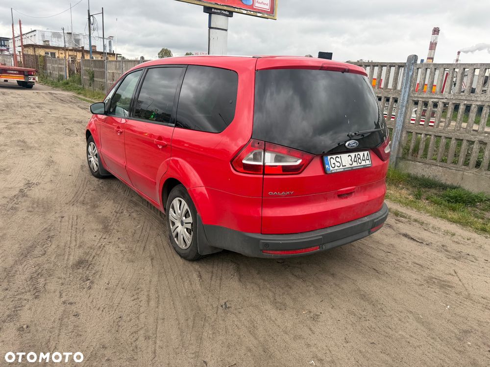 Ford Galaxy 2.0 Ambiente - 6
