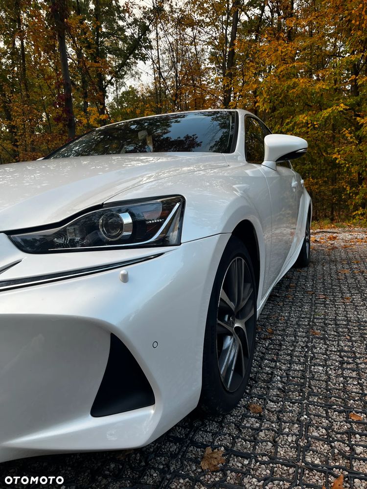Lexus IS - 18