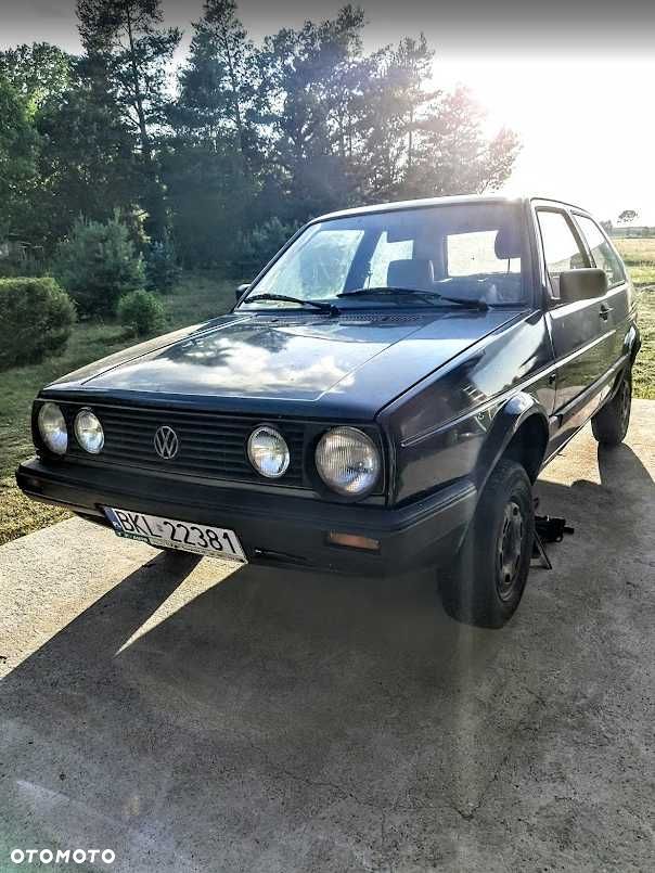 Volkswagen Golf - 1