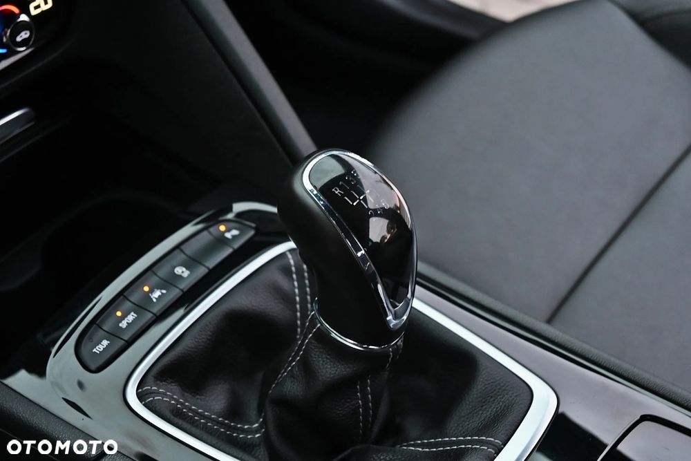 Opel Insignia CT 2.0 CDTI 4x4 Exclusive S&S - 23