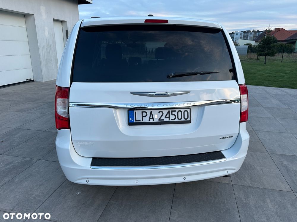 Chrysler Town & Country 3.6 Limited - 4