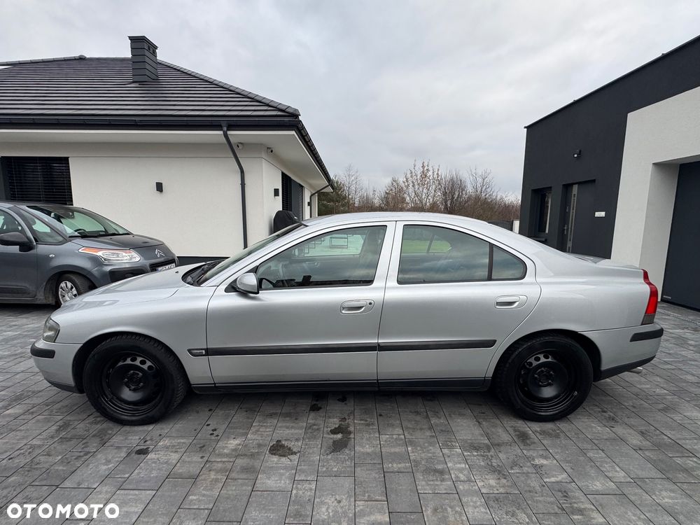 Volvo S60 2.4 Silver Edition - 3