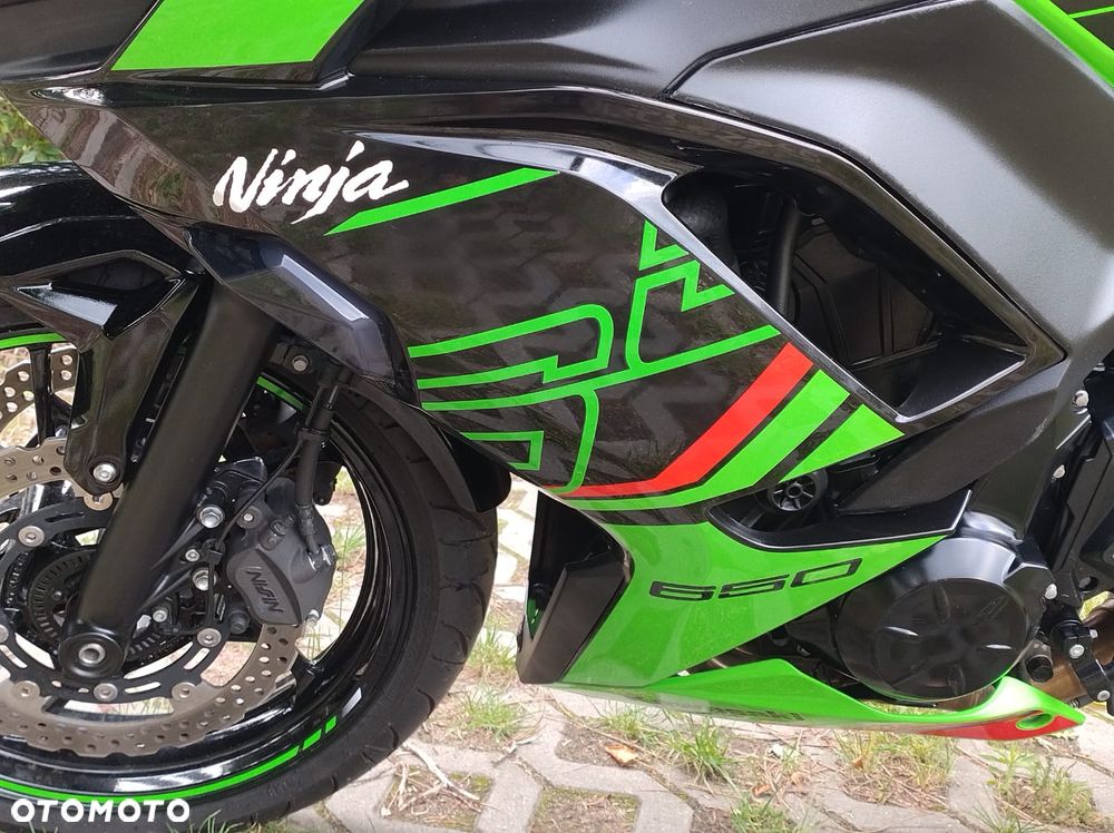 Kawasaki Ninja - 25
