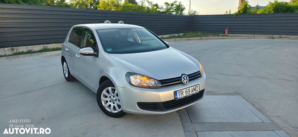 VOLKSWAGEN Golf 2010