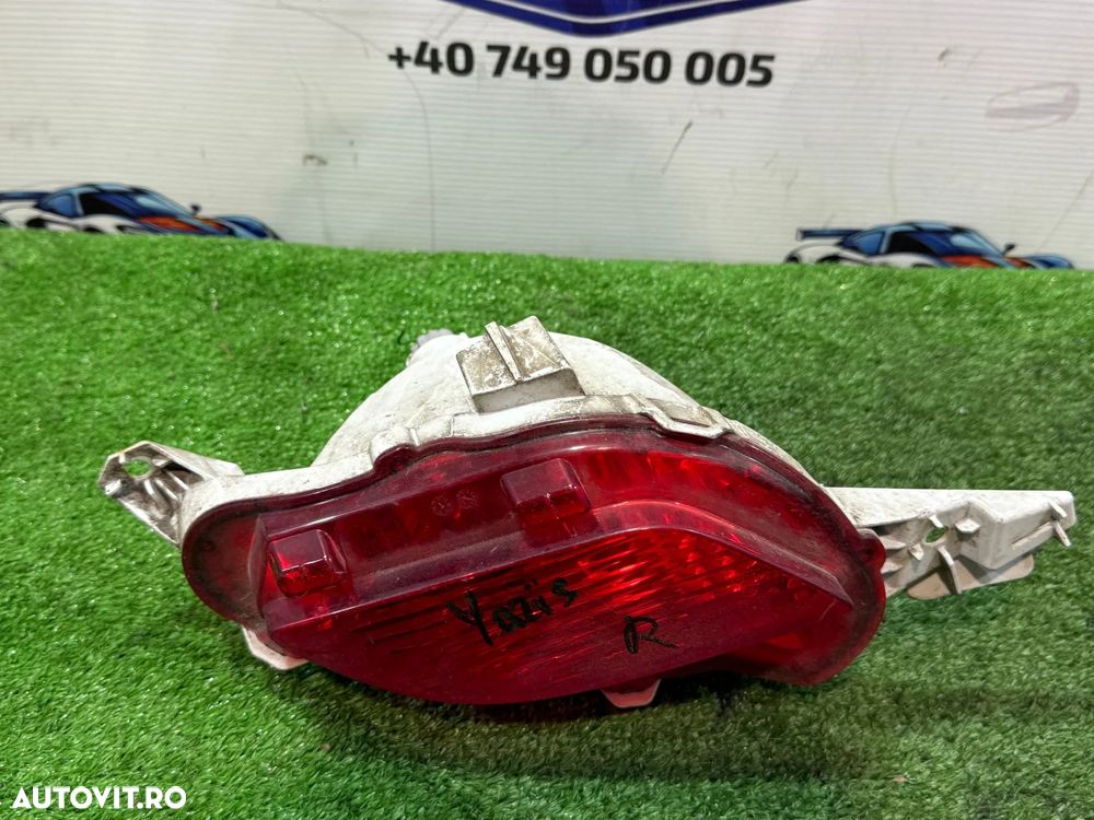 STOP TRIPLA BARA SPATE DREAPTA TOYOTA YARIS 1.5 B HYBRID 2017 COD OEM 815910D200 2017-2020 - 2