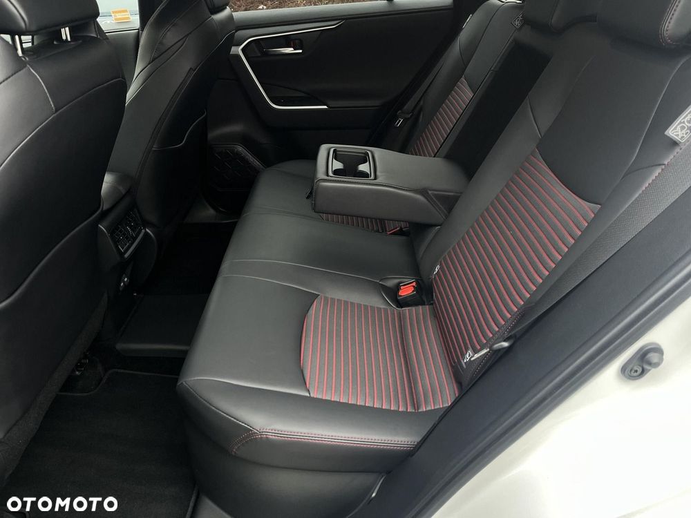 Toyota RAV4 - 30