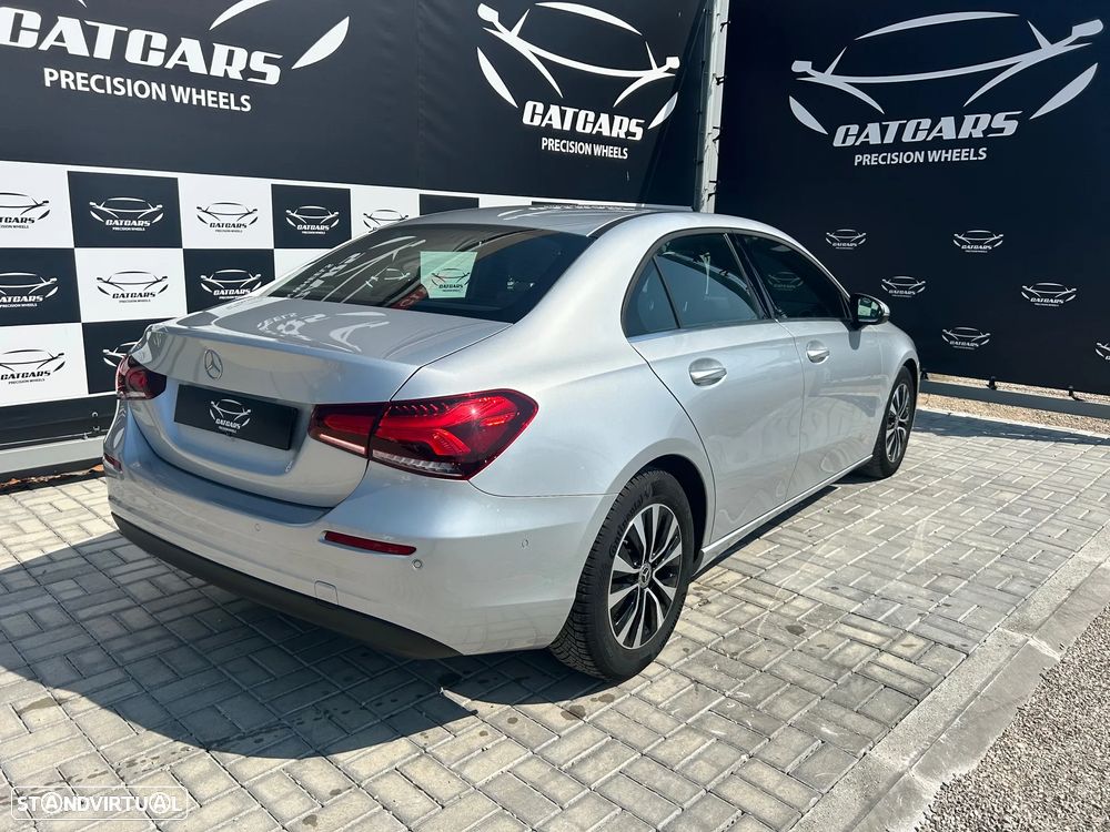 Mercedes-Benz A 180 Limousine d Business Solutions Frota Aut. - 4