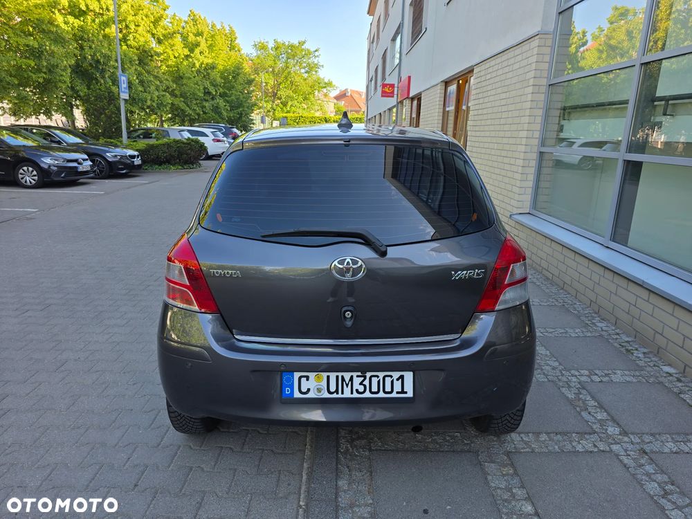 Toyota Yaris - 6