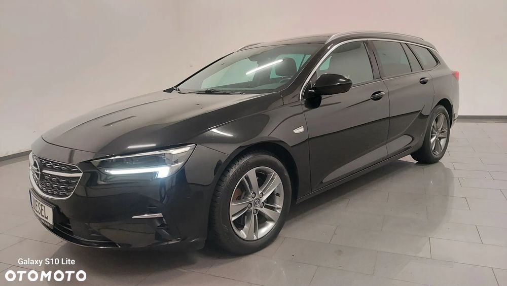 Opel Insignia - 1
