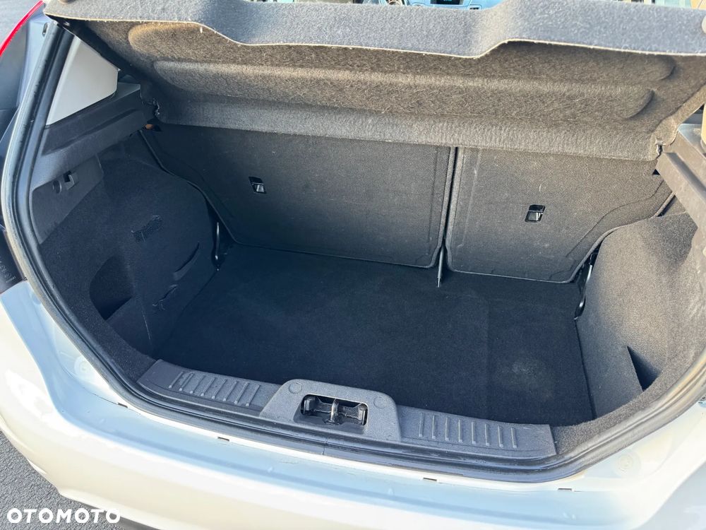 Ford Fiesta 1.25 Trend EU5 - 21