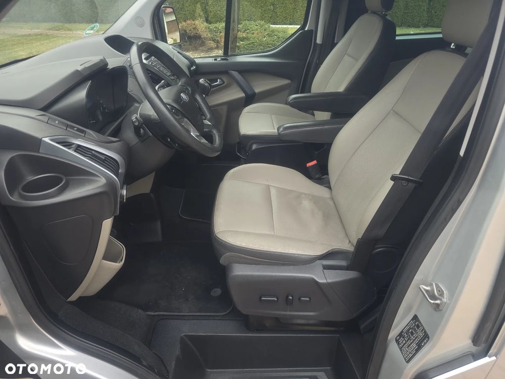 Ford Transit Custom 310 L2H1 Limited - 13