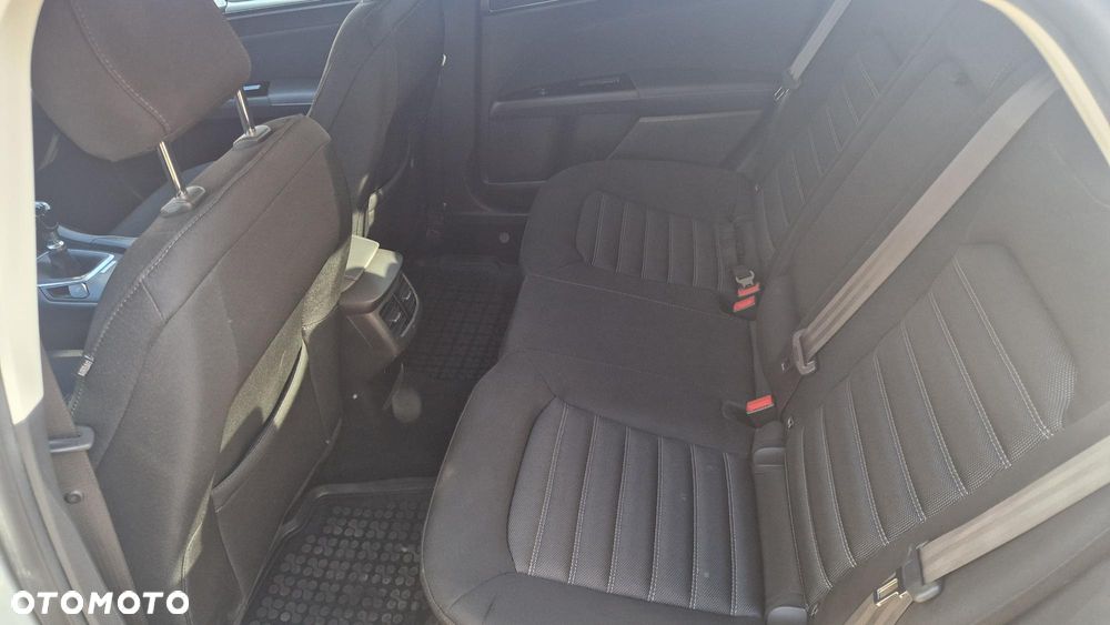 Ford Mondeo 2.0 TDCi Ambiente - 5