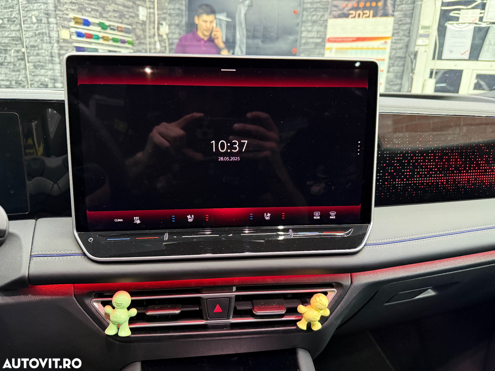 Volkswagen Tiguan 2.0 TDI SCR DSG 4Motion R-Line - 24