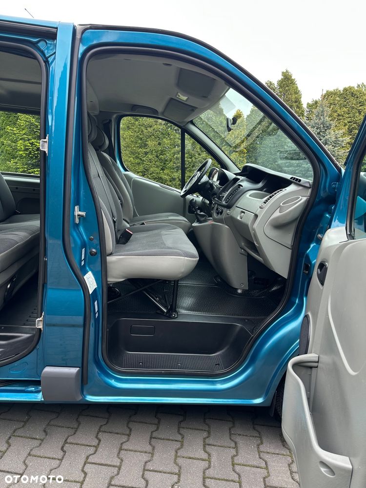 Opel Vivaro - 11