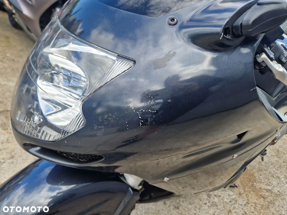 Honda CBR - 35